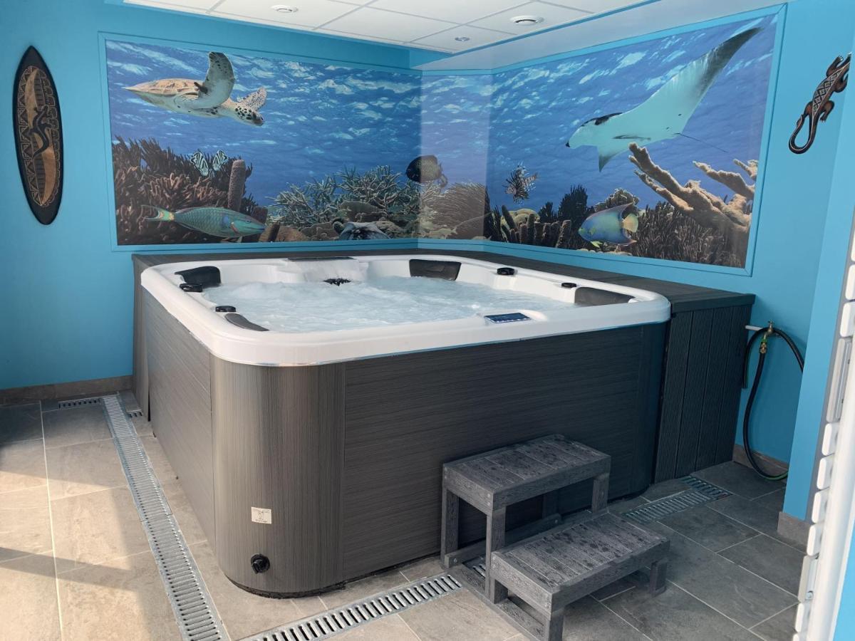 Maison 10 Pers En Bord De Mer Avec Piscine Chauffee Toute L'Annee, Spa Et Hamman Surzur Dış mekan fotoğraf